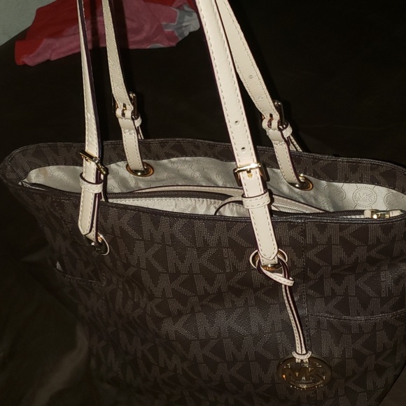 Mk purse - Picture 3 of 3